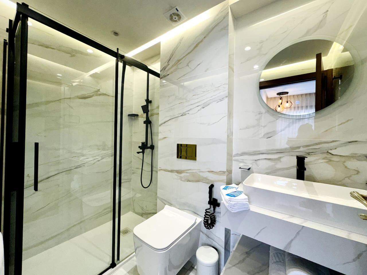 Elegant 1-BR Apartment by Tangier Marina Bay