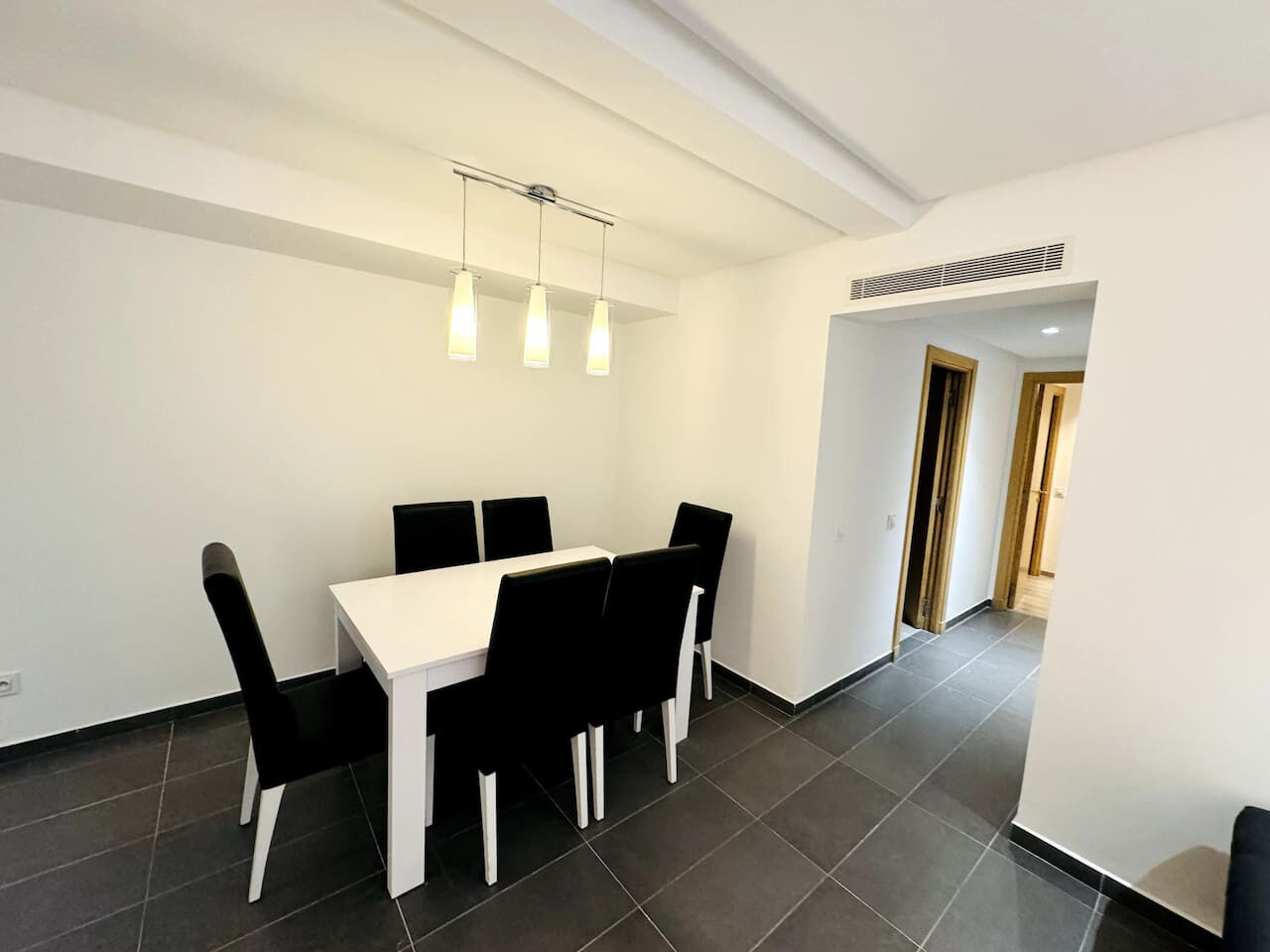 City Center 2-BR Apartment + Pkg