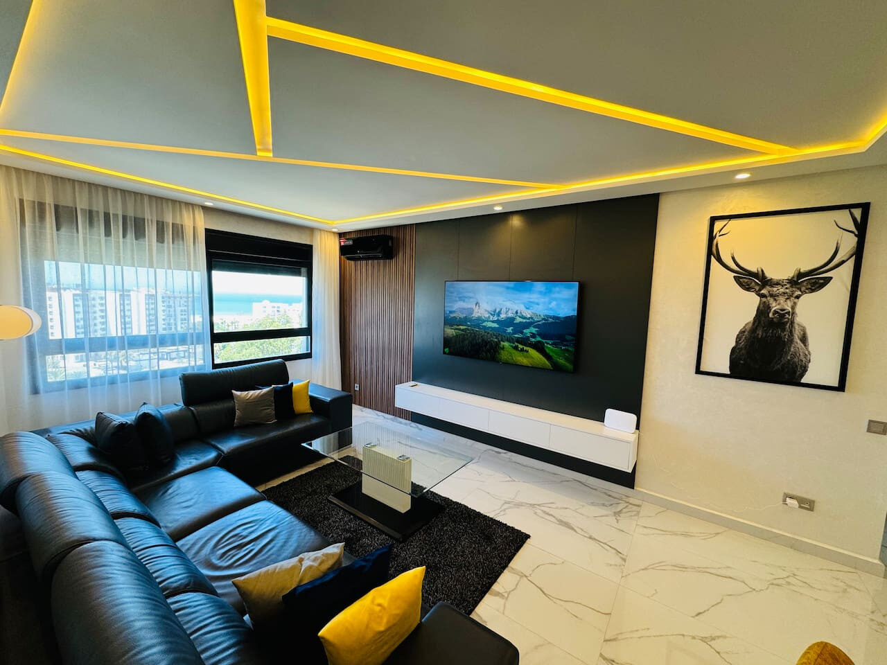Sunlit 2-Bedroom Apartment with a Pool & Sea Views