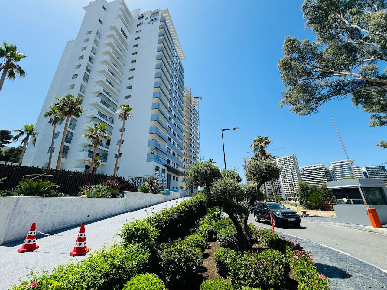 Sunlit 2-Bedroom Apartment with a Pool & Sea Views