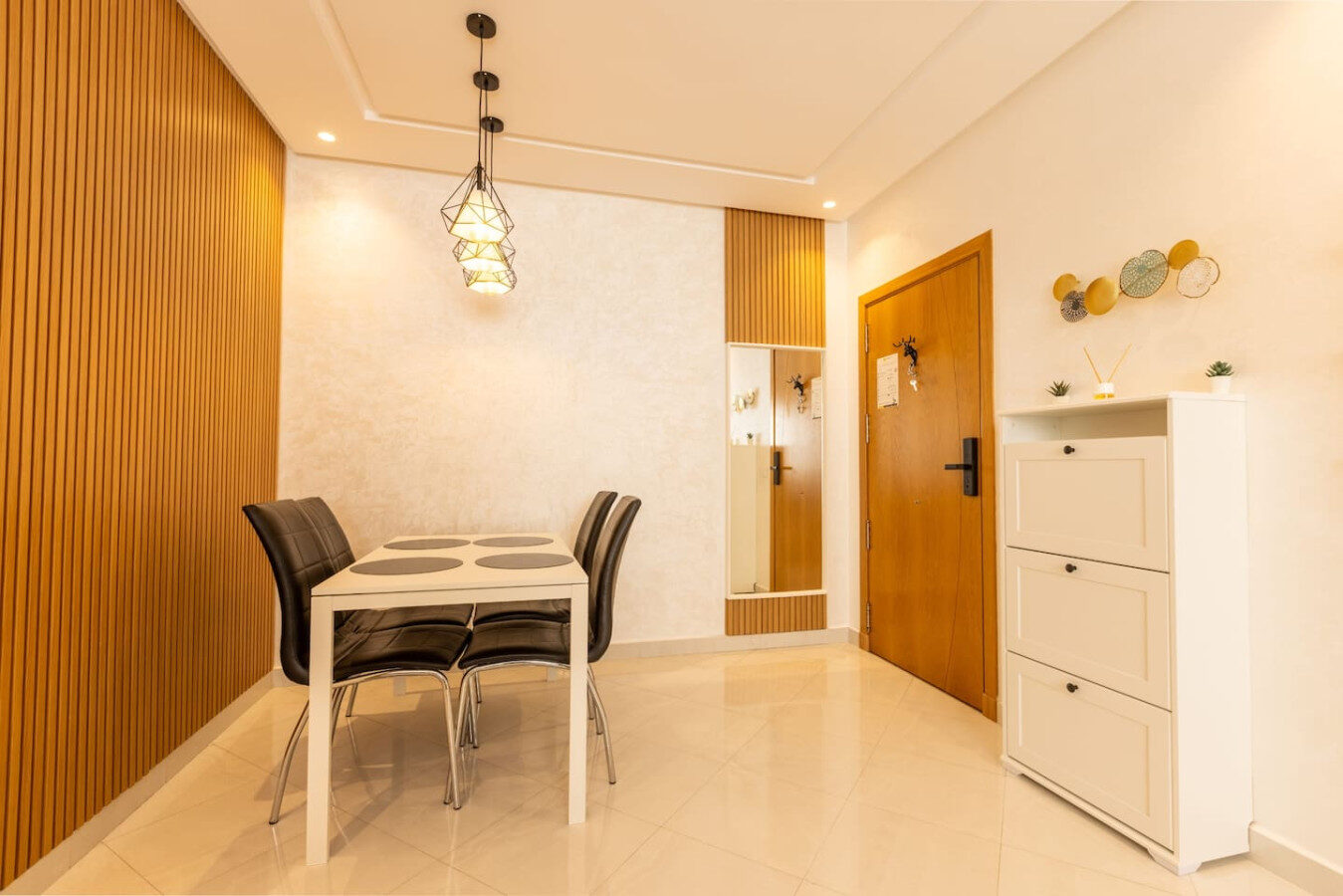 Splendid bright 2BR apartment in central Tangier