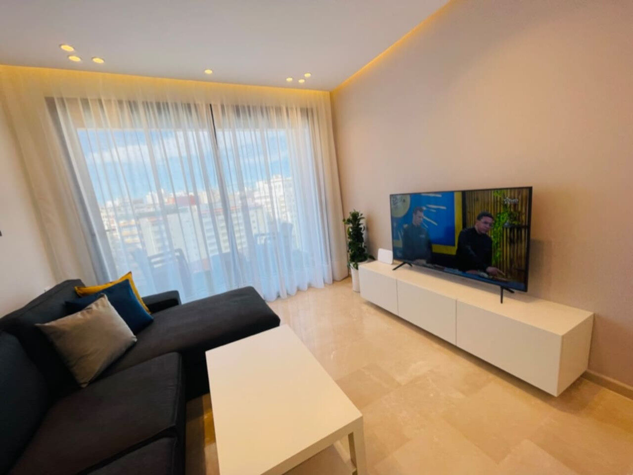 Luxury City Center Apartment