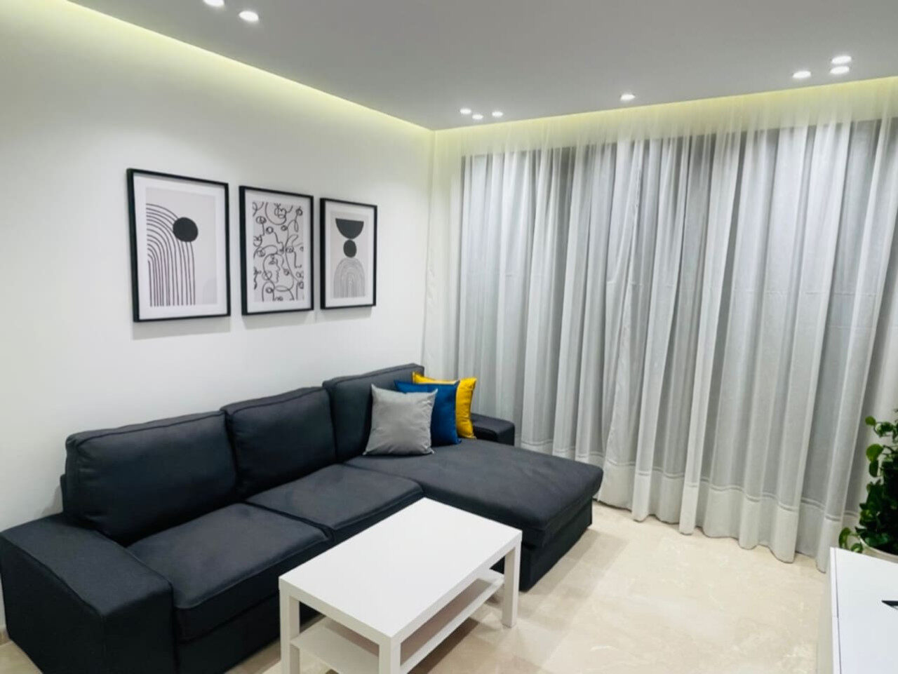 Luxury City Center Apartment