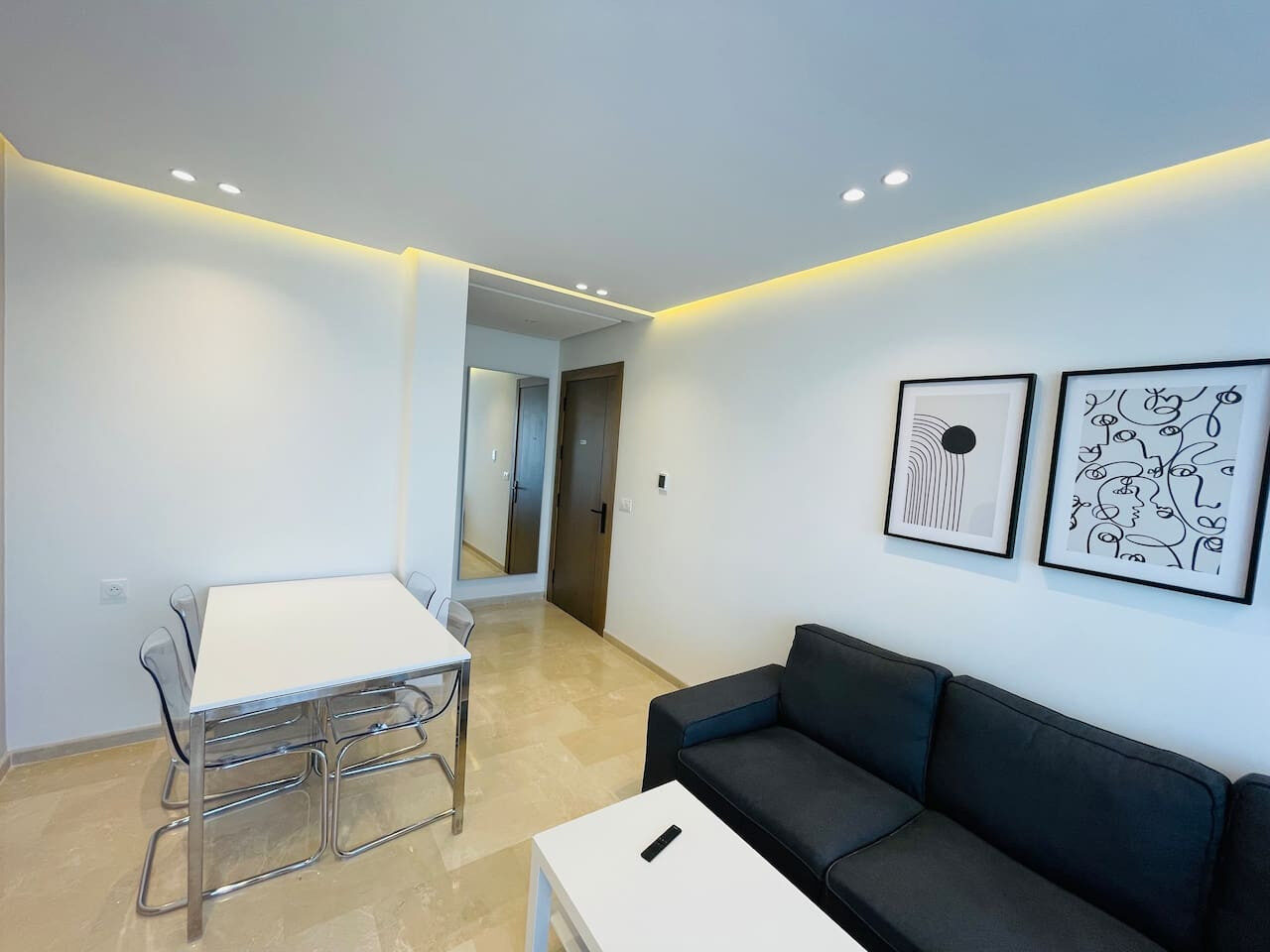Luxury City Center Apartment