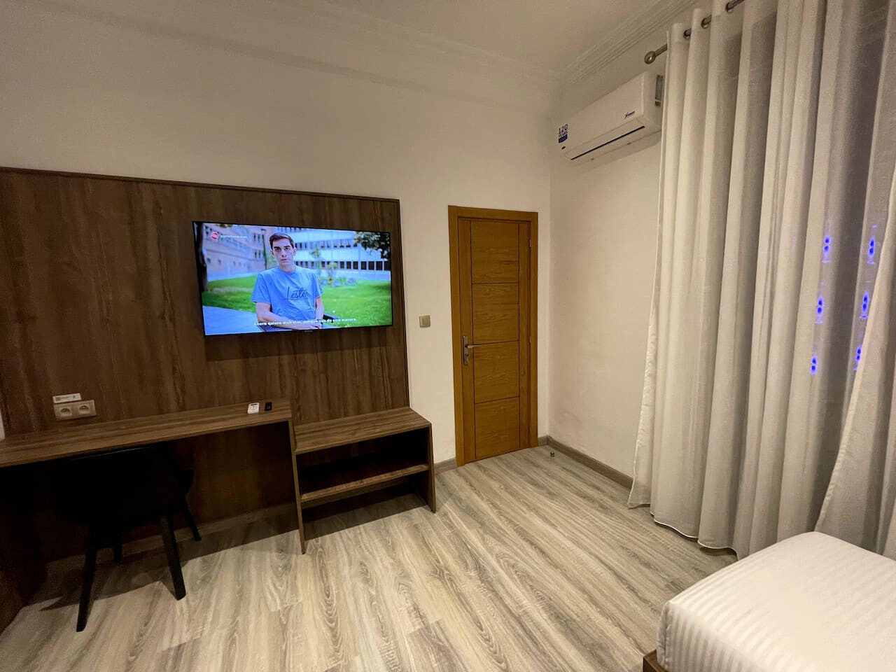 Fully Furnished One Bedroom Apartment