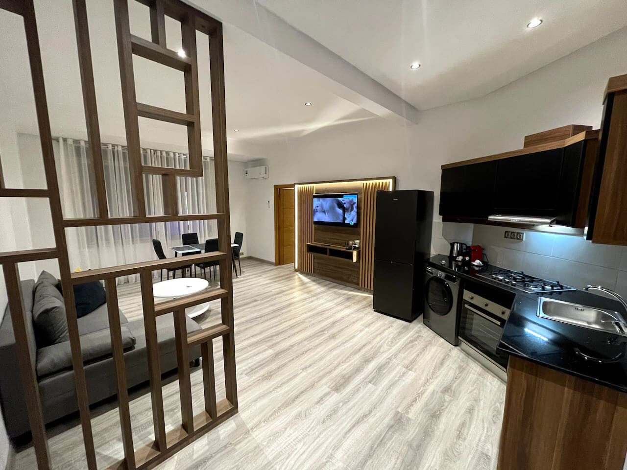 Fully Furnished One Bedroom Apartment