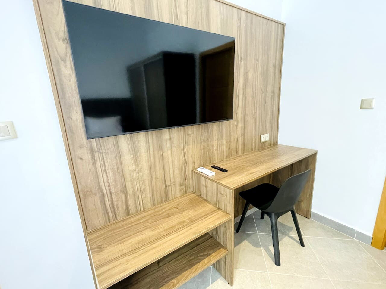 Fully Furnished One Bedroom Apartment