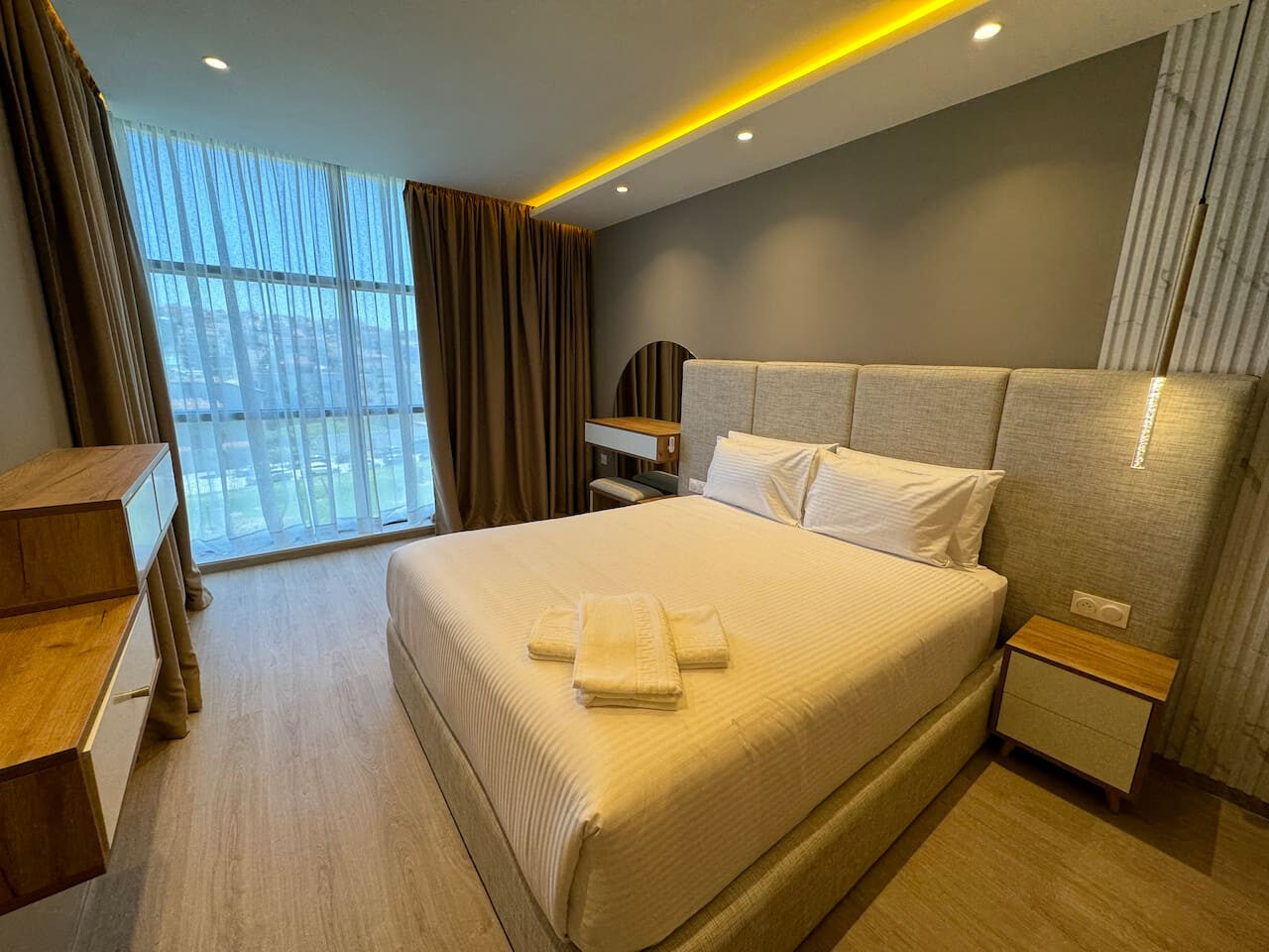 Three-Bedroom Apartment with Garden View