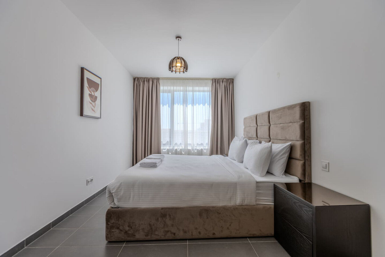 Panoramic Sea View Apartment in Hilton City Center