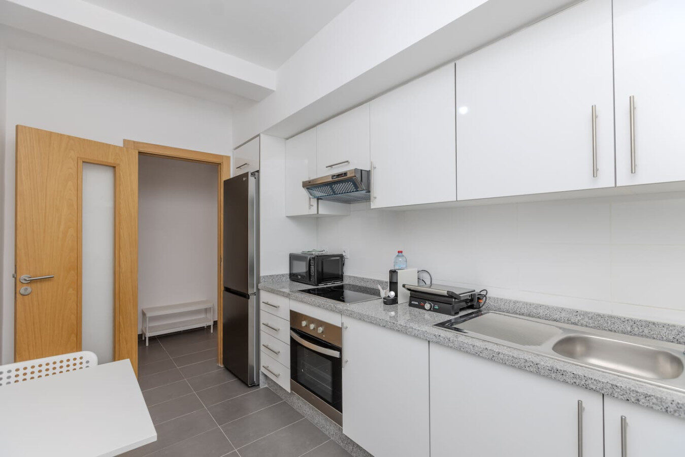 Panoramic Sea View Apartment in Hilton City Center