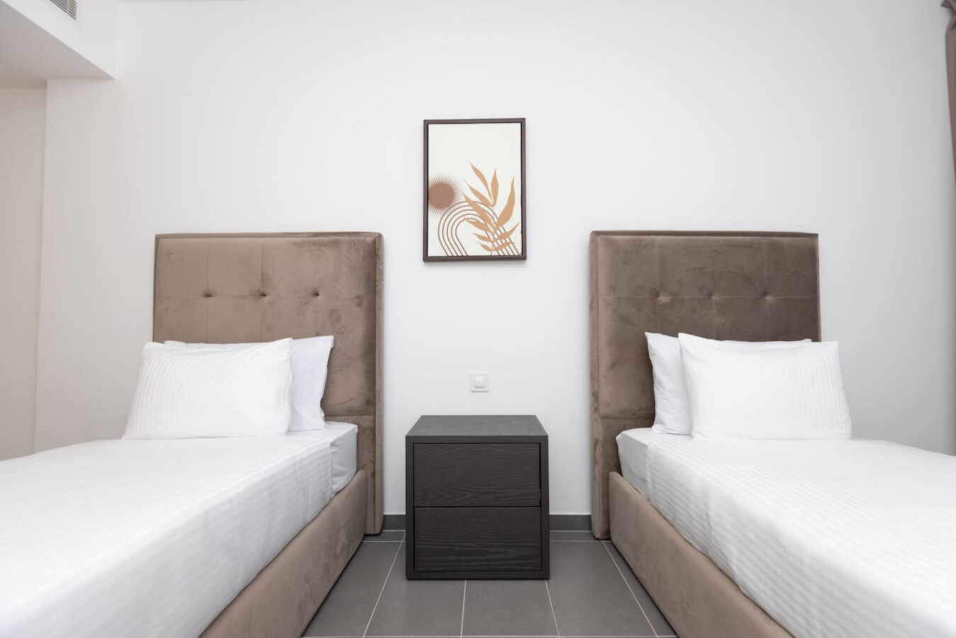Panoramic Sea View Apartment in Hilton City Center