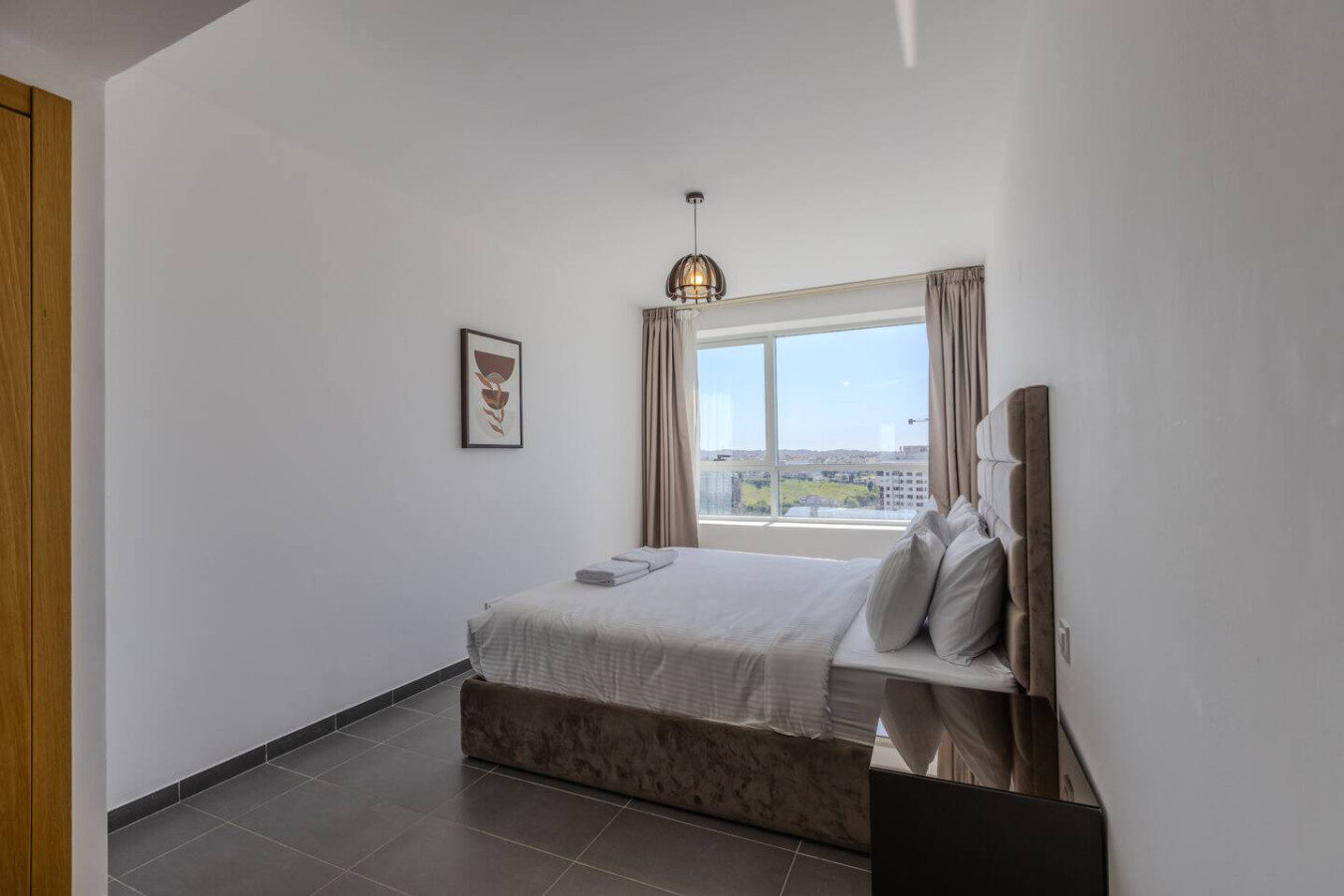 Luxurious Sea View Apartment in Hilton City Center
