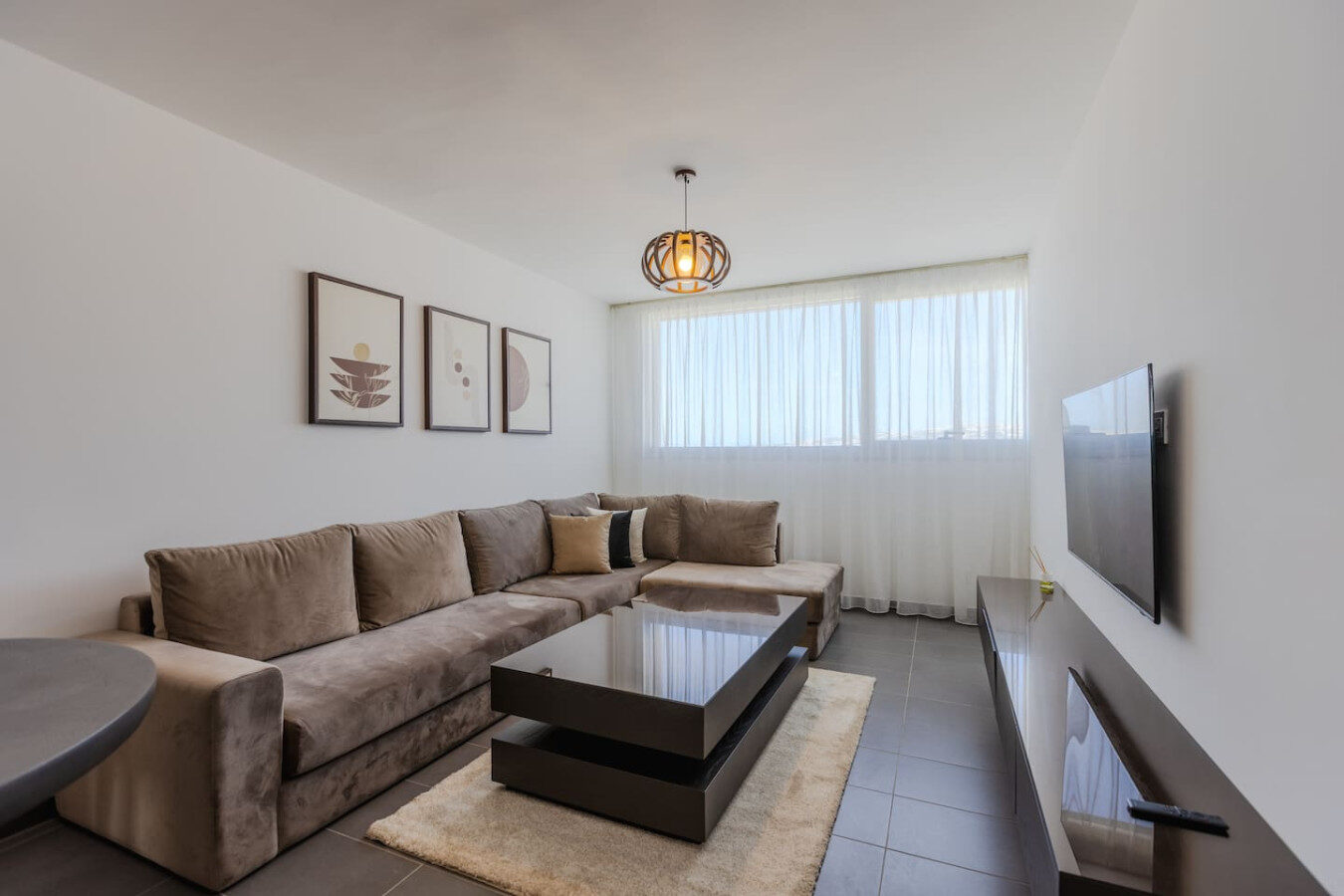 Luxurious Sea View Apartment in Hilton City Center
