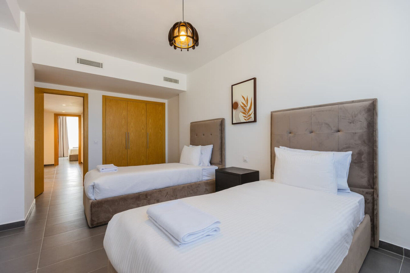 Luxurious Sea View Apartment in Hilton City Center