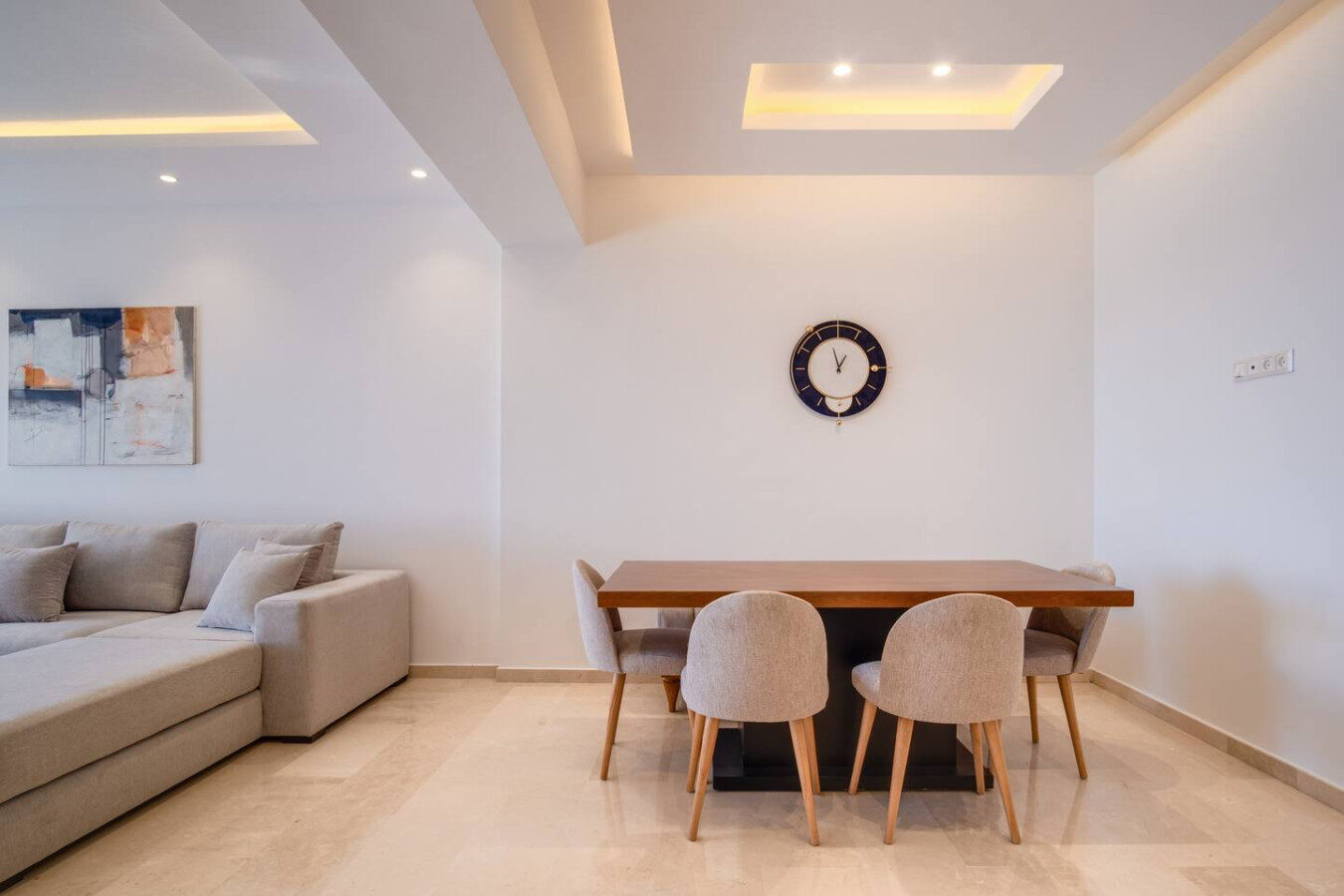 3-Bedroom Zen Apartment with Balcony in Tangier