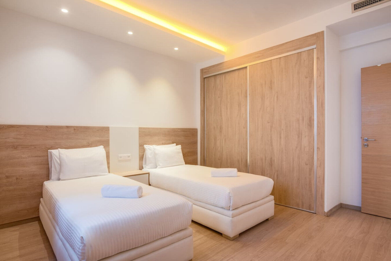 3-Bedroom Zen Apartment with Balcony in Tangier