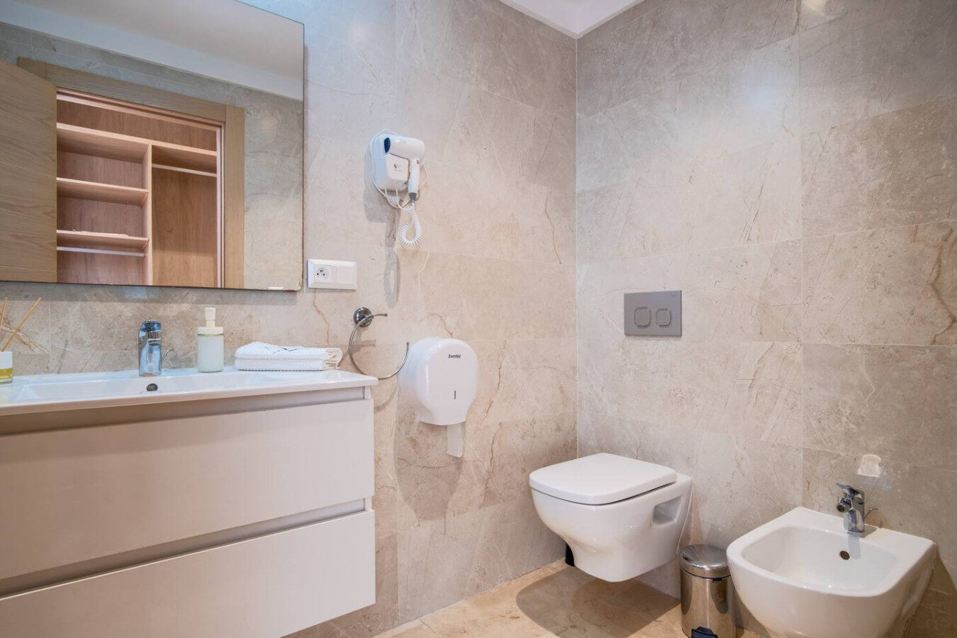3-Bedroom Zen Apartment with Balcony in Tangier