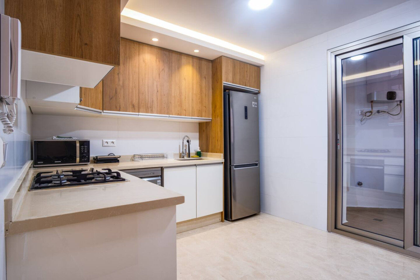 3-Bedroom Zen Apartment with Balcony in Tangier
