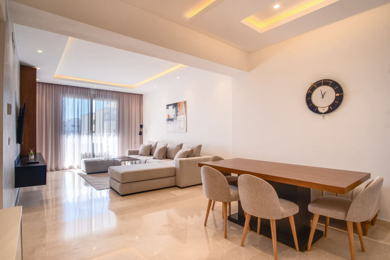 3-Bedroom Zen Apartment with Balcony in Tangier