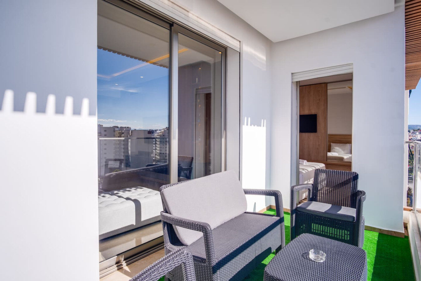 3-Bedroom Zen Apartment with Balcony in Tangier