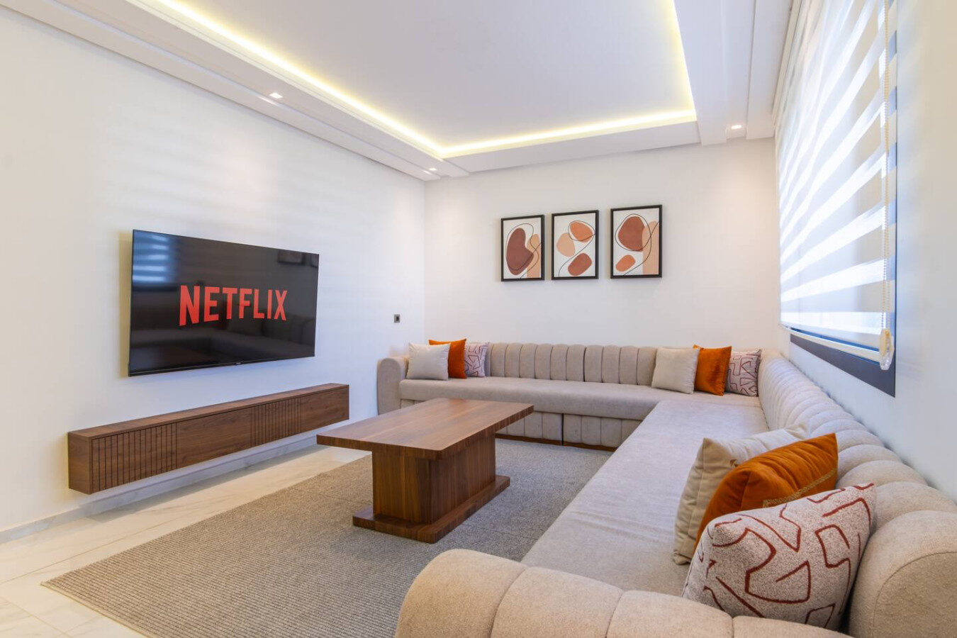 Elegant 2BR Apartment Near Tangier Marina Bay
