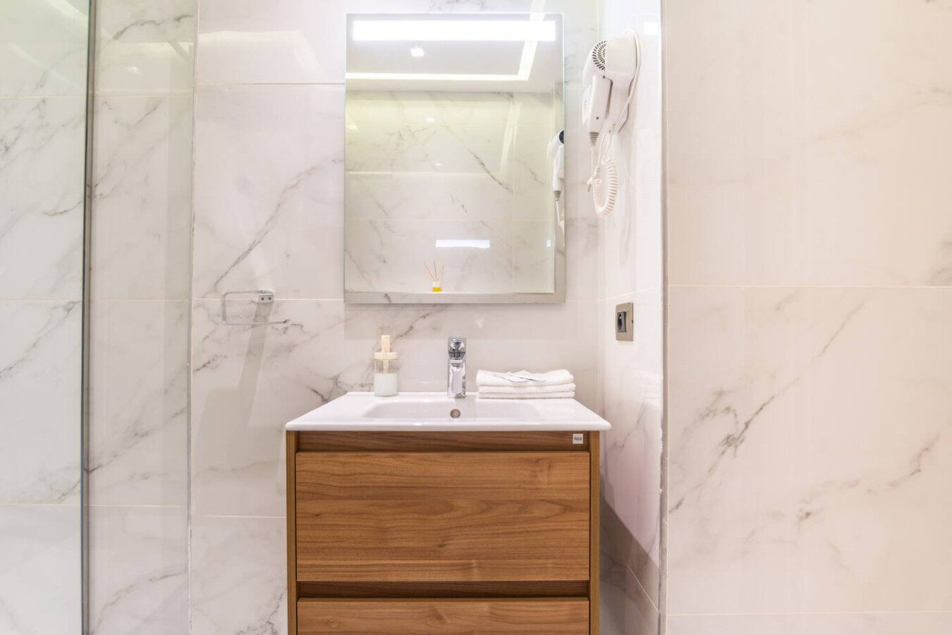 Appartement élégant de 2 chambres près de Tanger Marina Bay