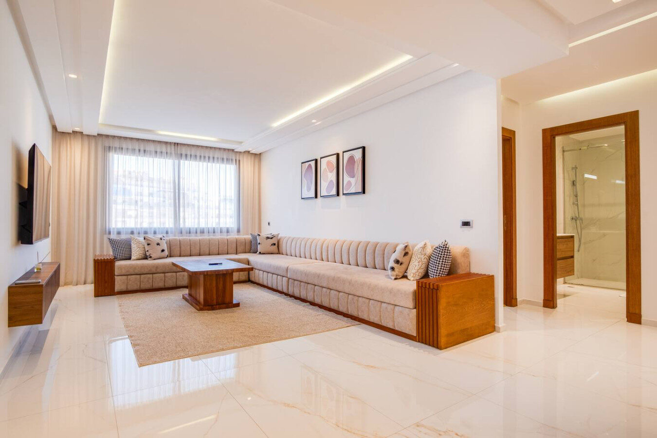 Spacious 3 Bedroom Apt Close to Marina and Beach