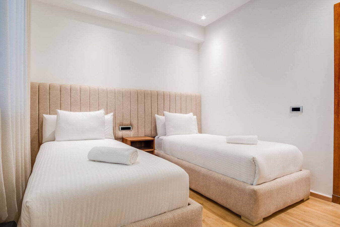 Spacious 3 Bedroom Apt Close to Marina and Beach