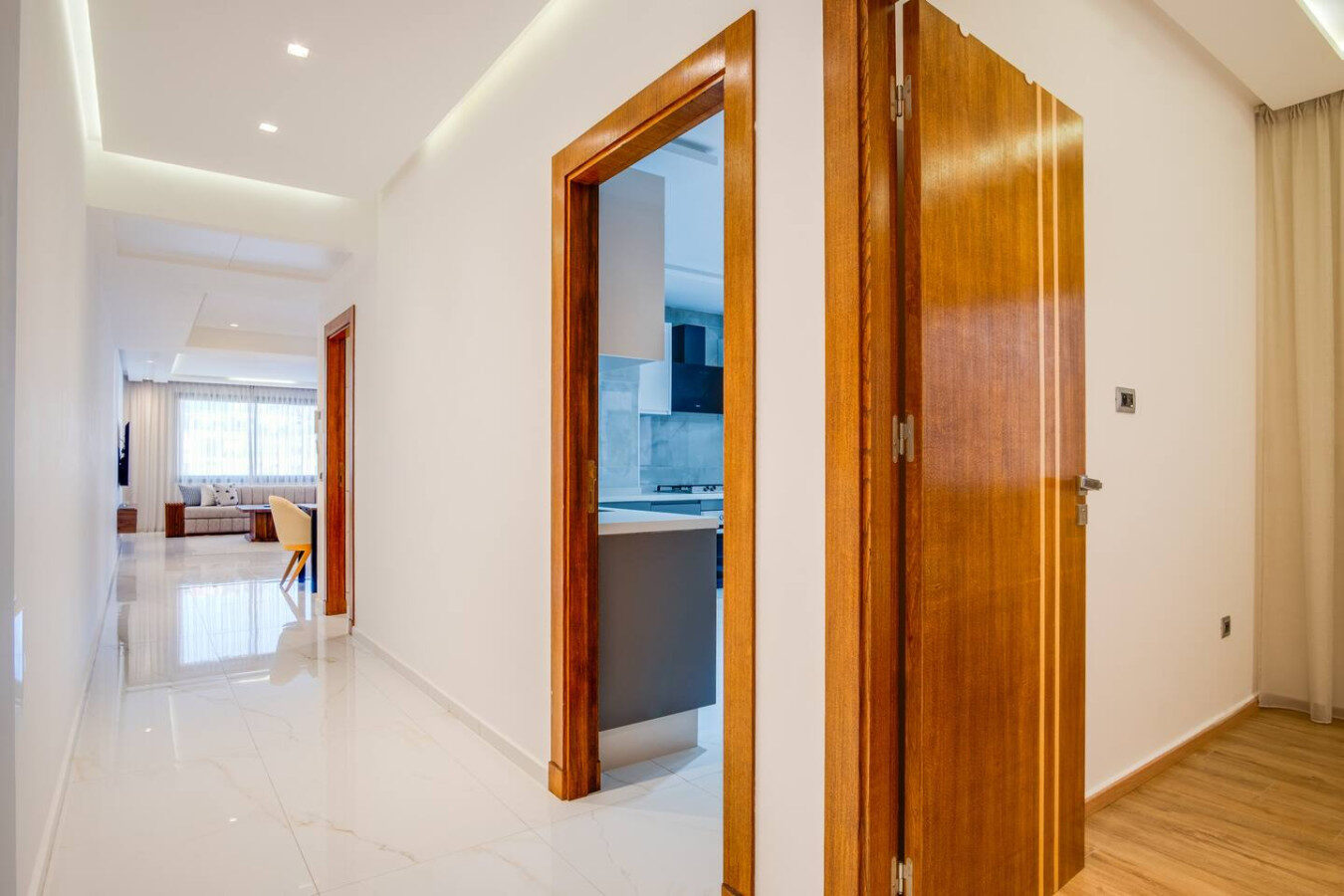 Spacious 3 Bedroom Apt Close to Marina and Beach