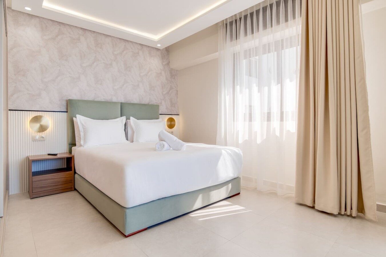 Beachfront Apartment with Sea View in Malabata