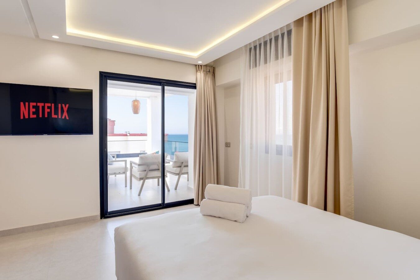 Seafront Malabata Apartment with Balcony View