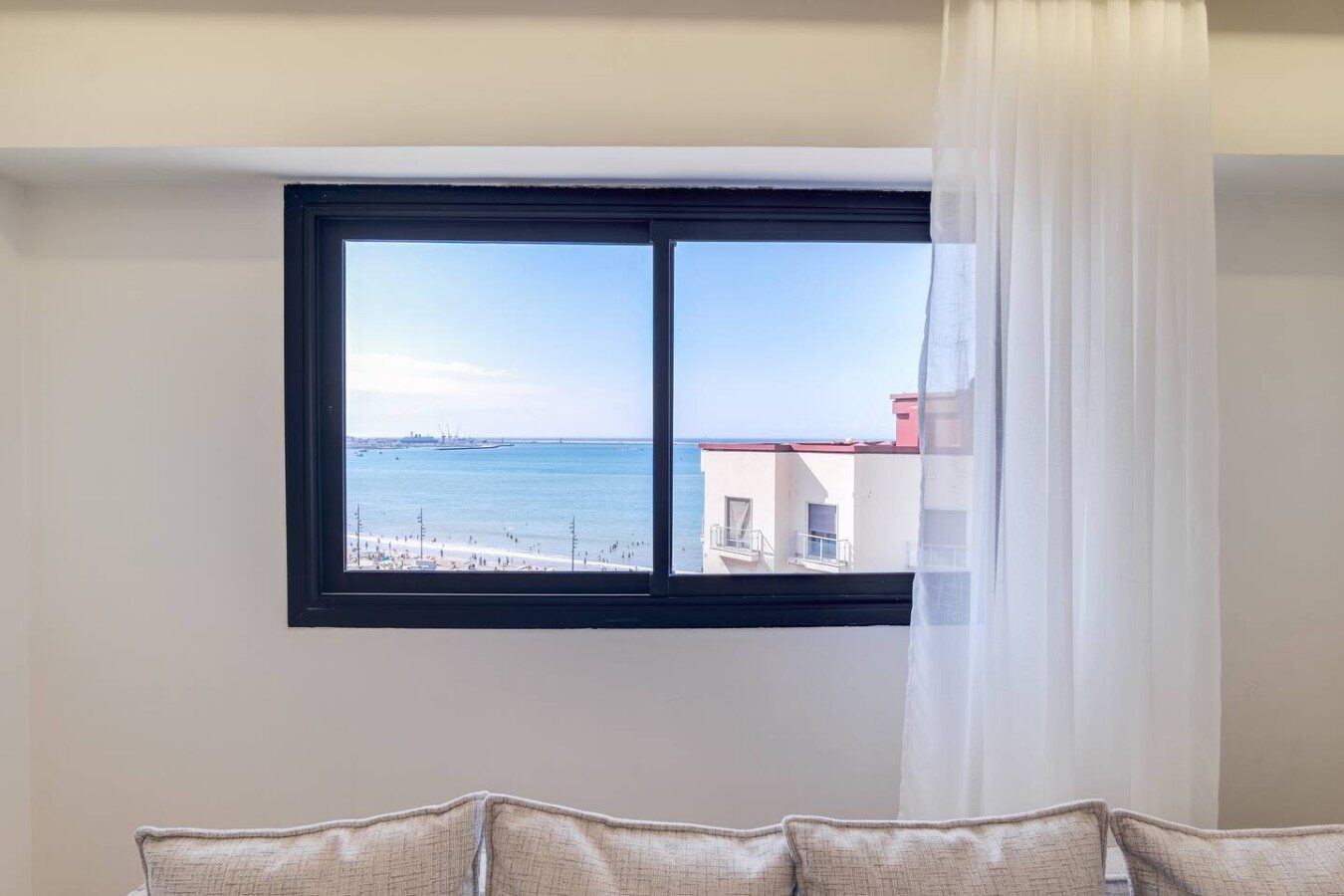 Malabata Sea View Stay Steps from the Beach
