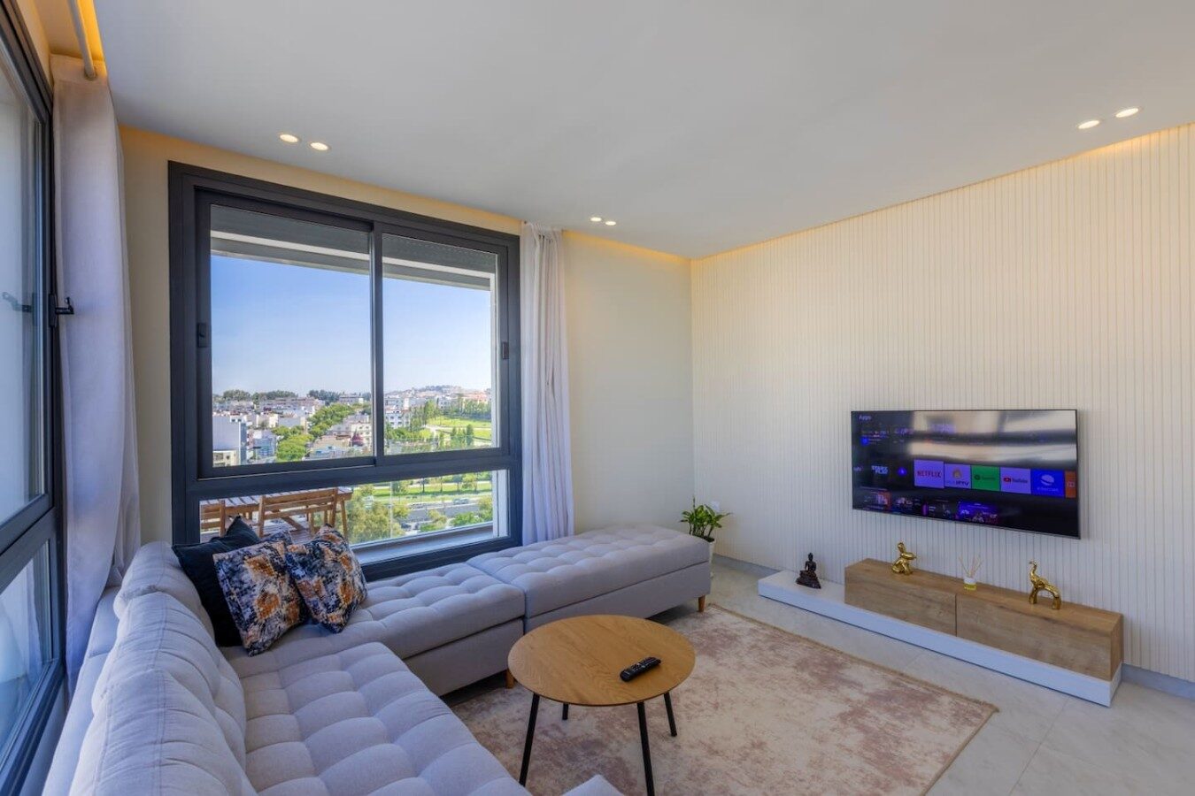 Elegant 3BR Apartment | Gym, Terrace & Nice View