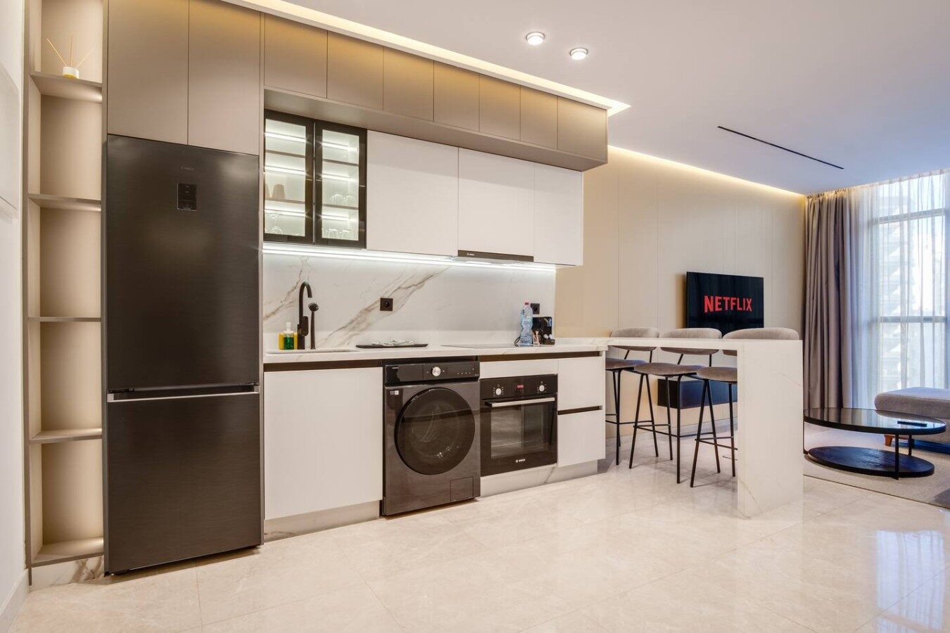Moderne strandappartement met gedeeltelijk zeezicht